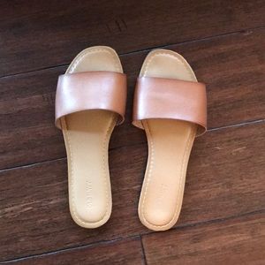 Old Navy leather slide sandal